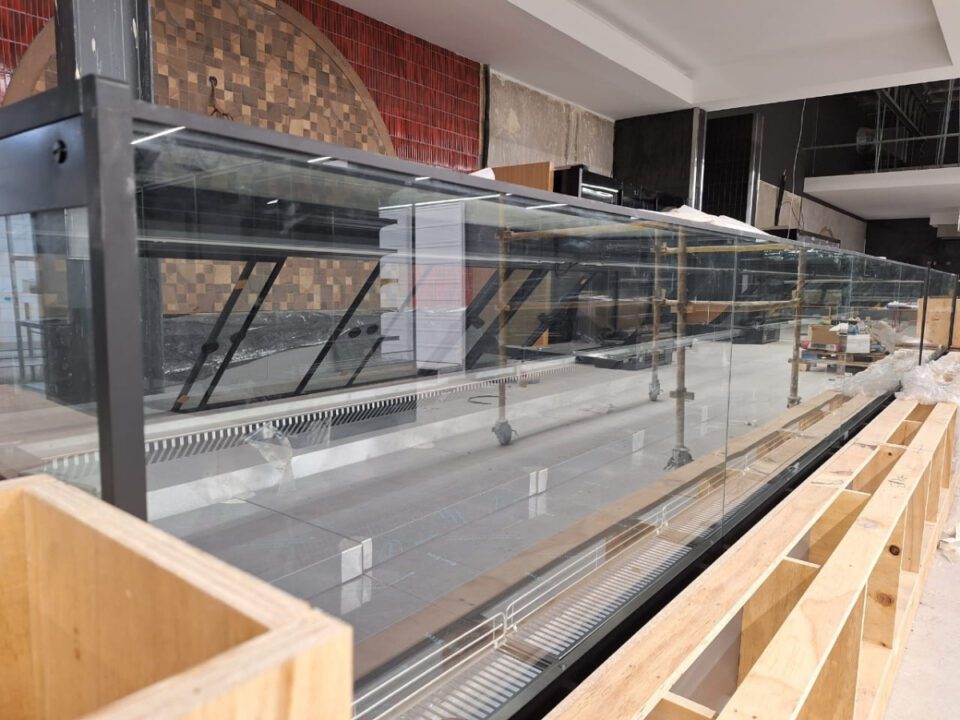 Spar food service counter built by Resol, George