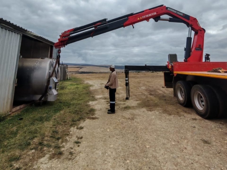 Resol Dairy Tank Delivery on site in the Garden Route
