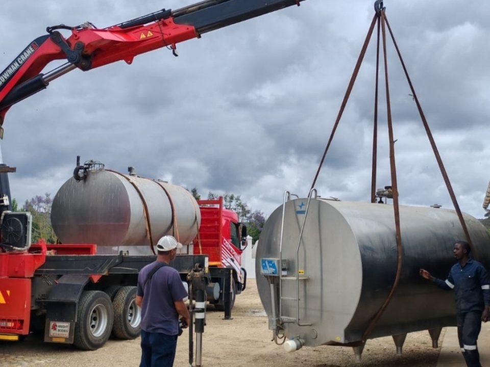 Resol Dairy Tank Delivery on site in the Garden Route