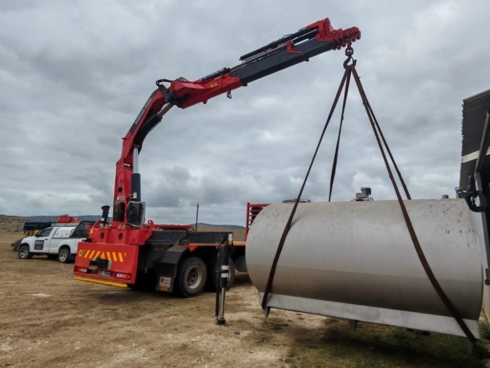 Resol Dairy Tank Delivery on site in the Garden Route